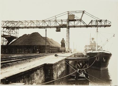 Fábrica de Baracaldo. Muelle de carbón