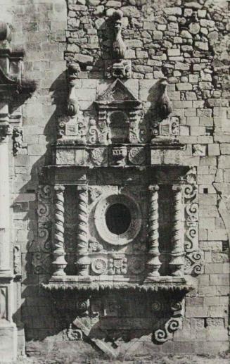 Detalle de la puerta de la Iglesia