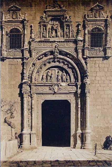 Toledo. Puerta del Hospital de Santa Cruz