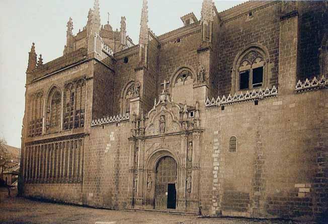 Toledo. Fachada de San Juan de los Reyes