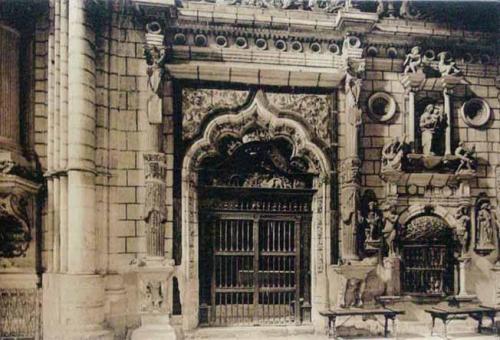 Cuenca. Catedral. Puerta de la Capilla de los Muñoses