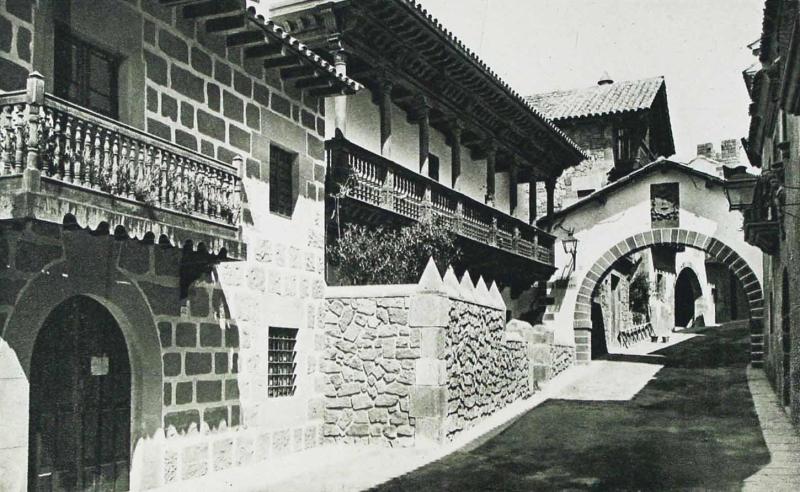 Calle de Caballeros (Pueblo Español. Exposición Internacional de Barcelona)