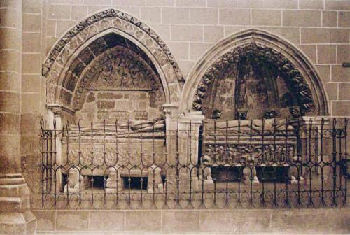 Salamanca. Catedral Vieja. Sepulcro de Don Diego García y Doña Elena