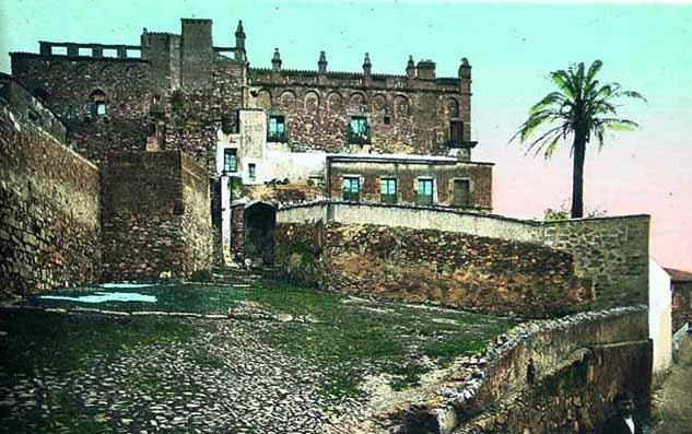 Cáceres. Casa de las Veletas (antiguo alcázar)