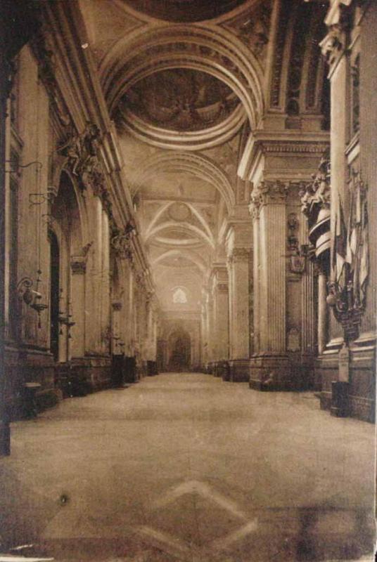 Zaragoza. Interior del Templo del Pilar