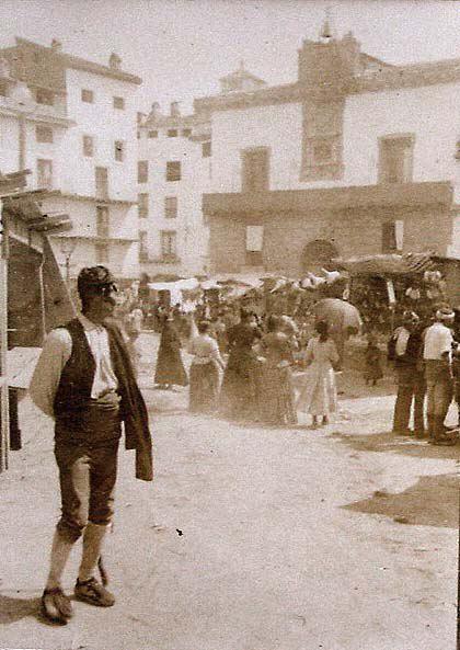 (Mercado en la plaza de Calatayud)