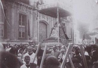 (Procesión de Semana Santa)