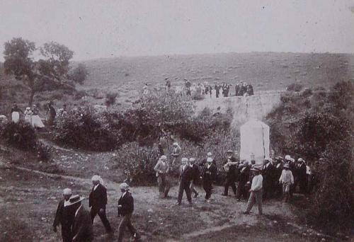 (Procesión a la Virgen de Setejillas en Lora del Río)