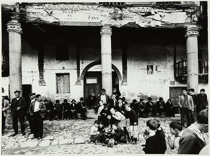 Plaza de Valverde con gente