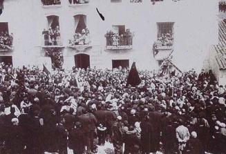 (Procesión de Semana Santa en Montefrío)