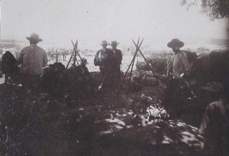 (Lugareños en la Feria de Lora del Río)