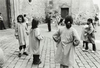 Niños jugando en el recreo