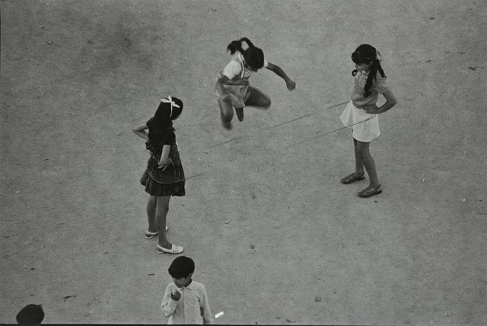 Niñas jugando. UVA Fuencarral