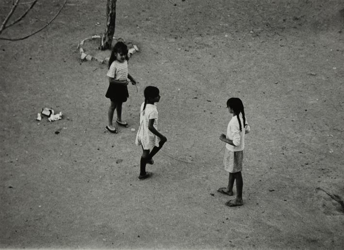 Niñas jugando. UVA Fuencarral