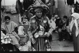 Vendedor en un mercado. Marruecos