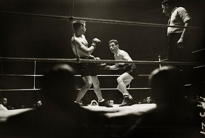 Combate de boxeo entre Mariano Arilla y Carlos Flix en el teatro Olympia