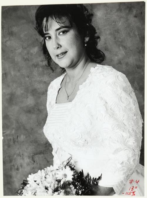 Retrato de mujer vestida de novia