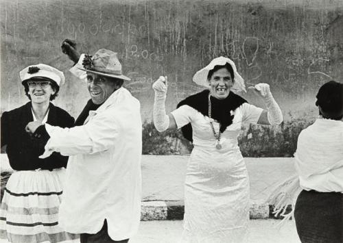 Grupo de personas en carnaval. Cebreros