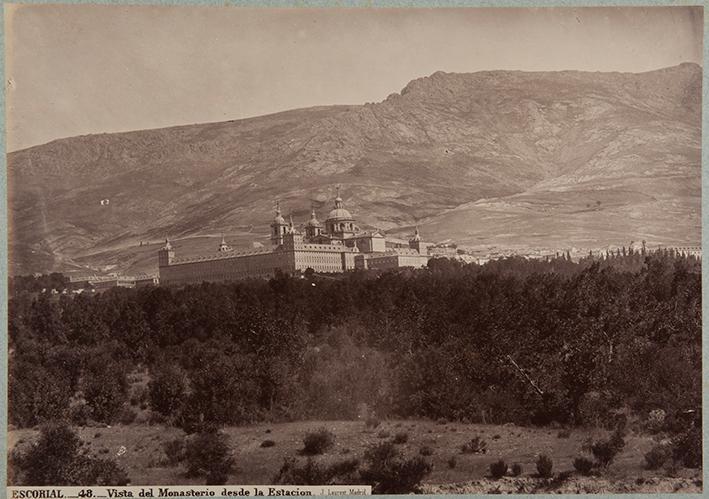 El Escorial. Vista del monasterio desde la estación