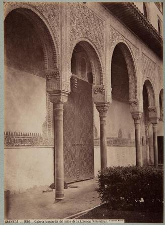 Granada. Galería izquierda del patio de la Alberca (Alhambra)