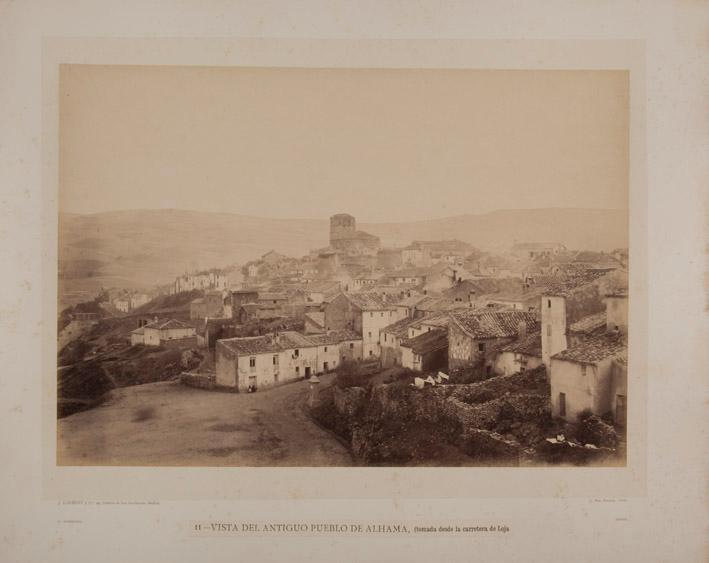 Vista del antiguo pueblo de Alhama (tomada desde la carretera de Loja)