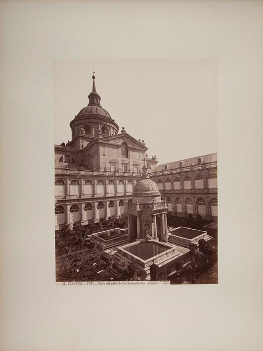 El Escorial. Vista del patio de los Evangelistas