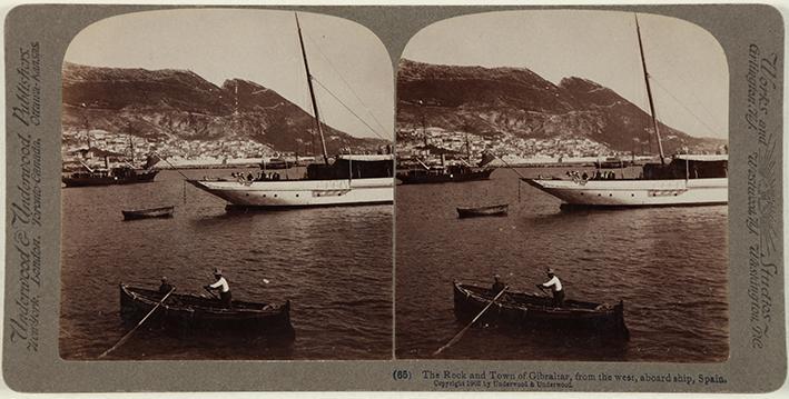 La Roca y la ciudad de Gibraltar desde el oeste a bordo del buque