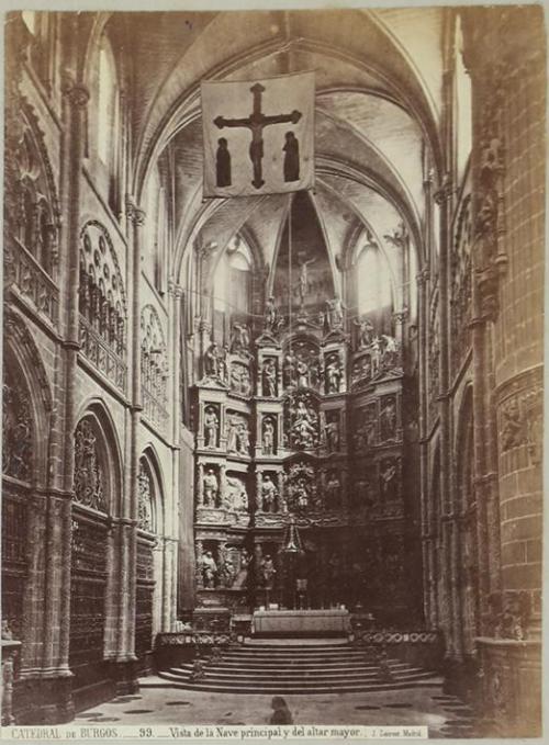 Catedral de Burgos. Vista de la nave principal y del altar mayor