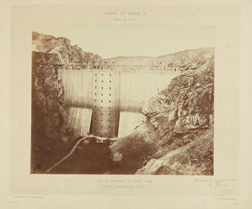 Canal de Isabel II. Presa del Villar. Vista del paramento de aguas arriba. (Estado de las obras en noviembre de 1875)