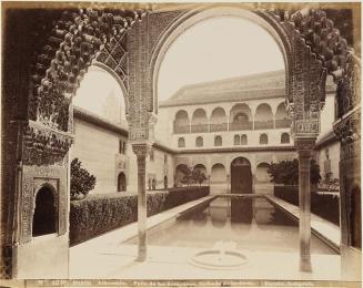 Granada. Alhambra. Patio de los Arrayanes. Fachada de Invierno