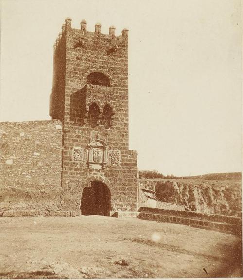 (Monasterio de Piedra) Torre de entrada