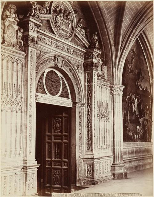 Puerta del Claustro de la Catedral. Toledo