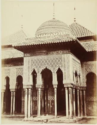 L´Alhambra (Grenade) Détails d´un pavillon, dans la cour des Lions