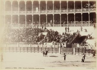 Corridas de toros. Citando a banderillas