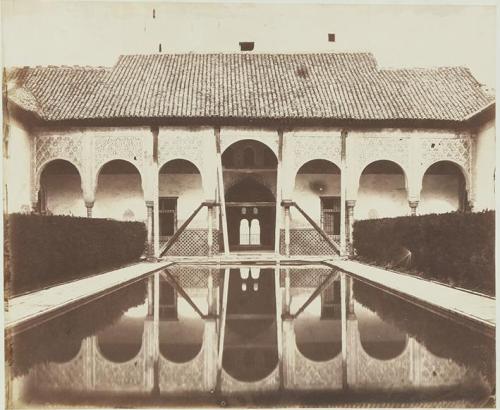 Granada. Patio de los Mirtos