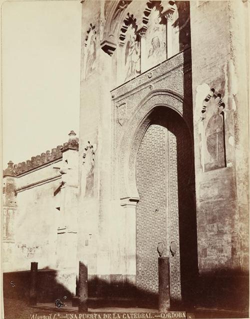 Una puerta de la Catedral. Córdoba