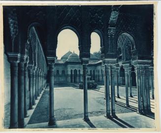 Alhambra. Patio y fuente de los Leones