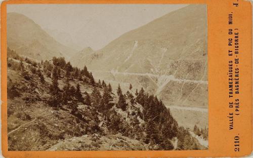 Vallée de Tramezaïgues et pic du Midi (près bagnères de Bigorre)