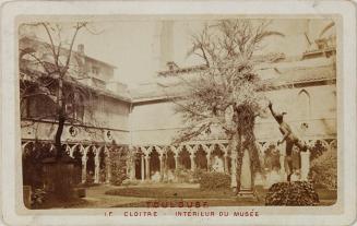 Toulouse. Le Cloitre. Intérieur du Musée