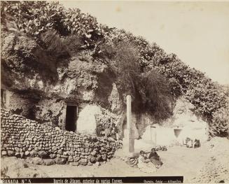 Granada. Barrio de gitanos, exterior de varias cuevas