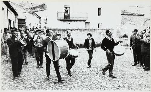 Músicos dando comienzo a las fiestas