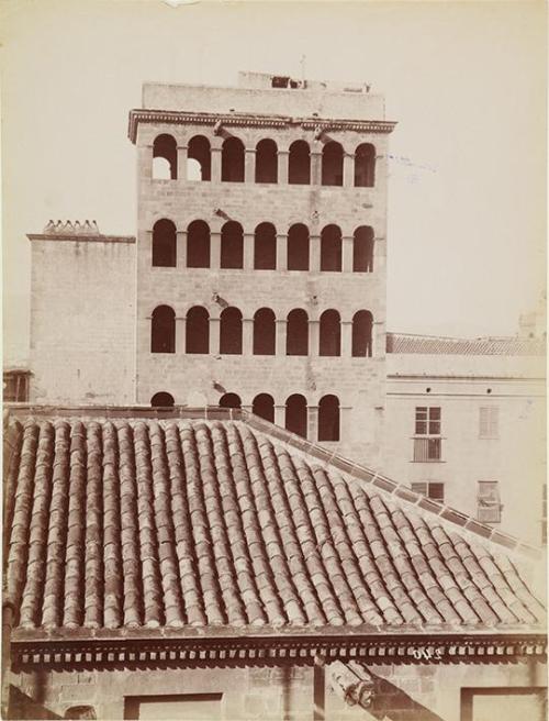 (Barcelona. Torre de la plaza del Rey?)