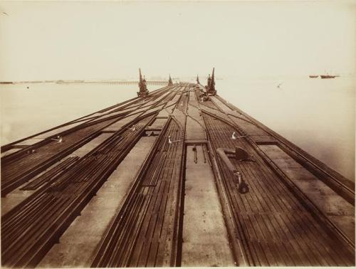 Sin título. Vista del muelle de Cádiz