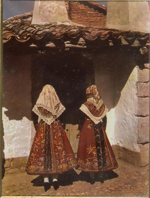 Muchachas de Aldeávila